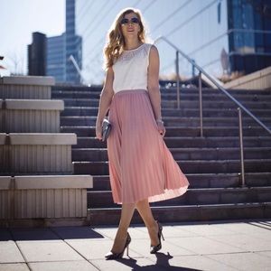 Pleated midi skirt